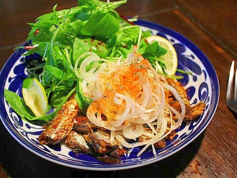 オイルサーディンの醤油焼き＊サラダ添え